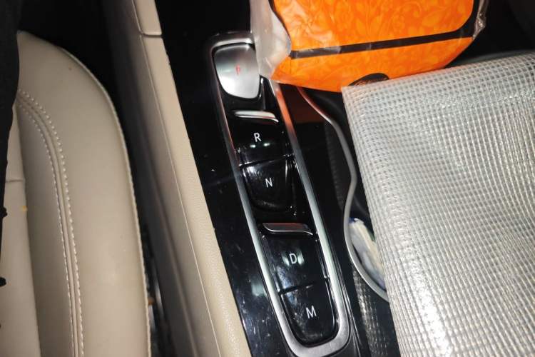 Used Buick Regal 2020 552T Elite Edition Gear Lever