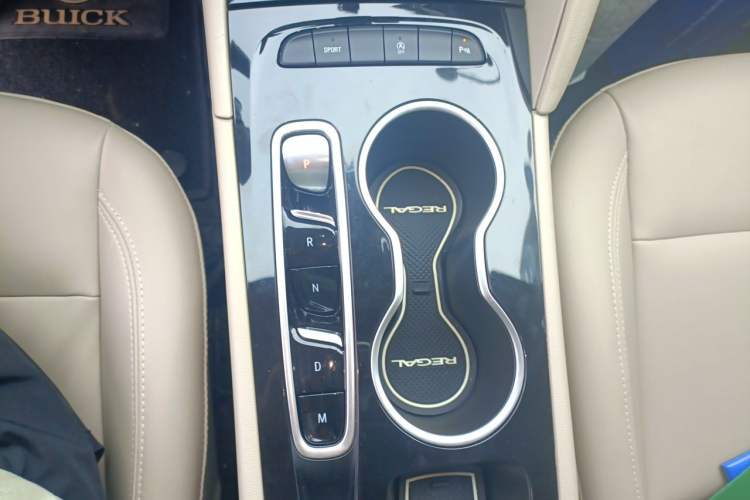 Used Buick Regal 2020 552T Elite Edition Gear Lever