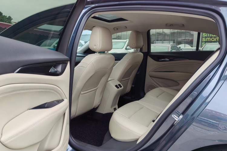 Used Buick Regal 2020 552T Elite Edition Interior 1