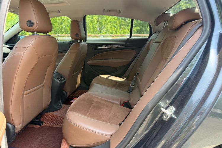 Used Buick Regal 2020 552T Luxury Version Interior 1