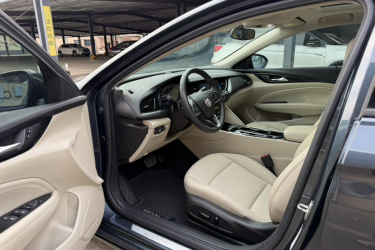 Used Buick Regal 2020 552T Elite Edition Interior 11