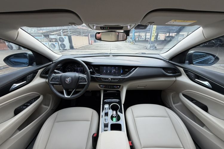 Used Buick Regal 2020 552T Elite Edition Interior 2