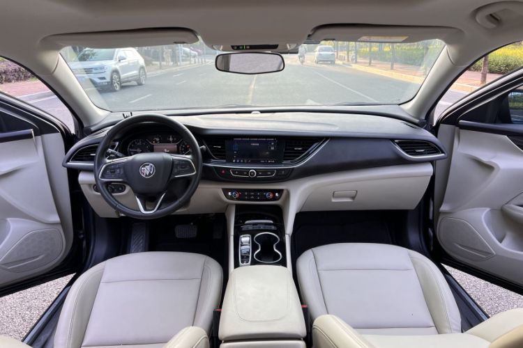 Used Buick Regal 2020 552T Elite Edition Interior 3