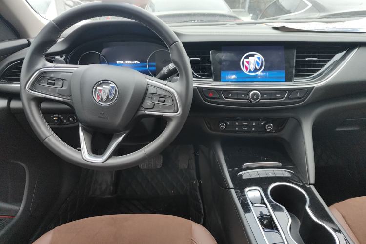 Used Buick Regal 2020 552T Luxury Version Interior 4