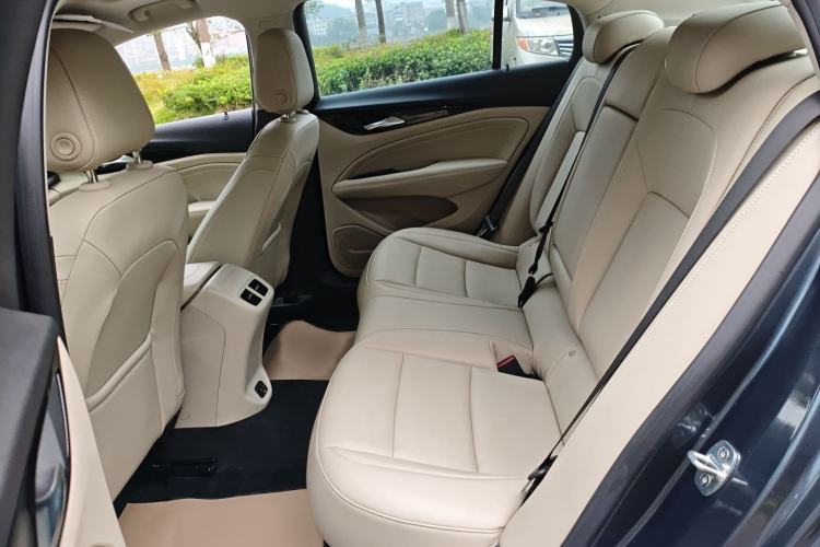 Used Buick Regal 2020 552T Elite Edition Interior 4