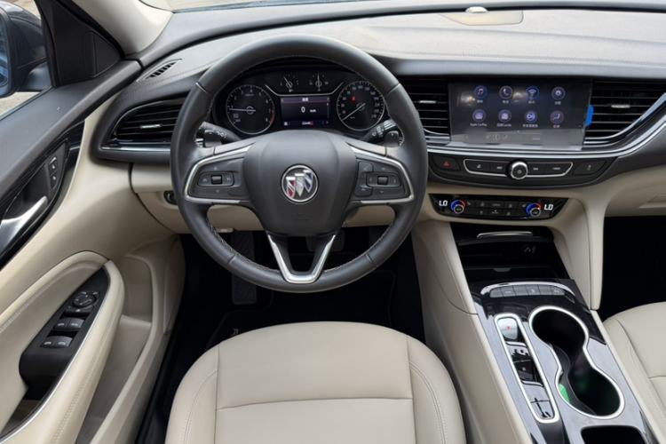 Used Buick Regal 2020 552T Elite Edition Interior 6