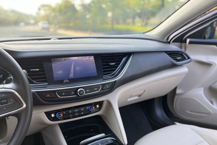 Used Buick Regal 2020 552T Elite Edition Interior 7