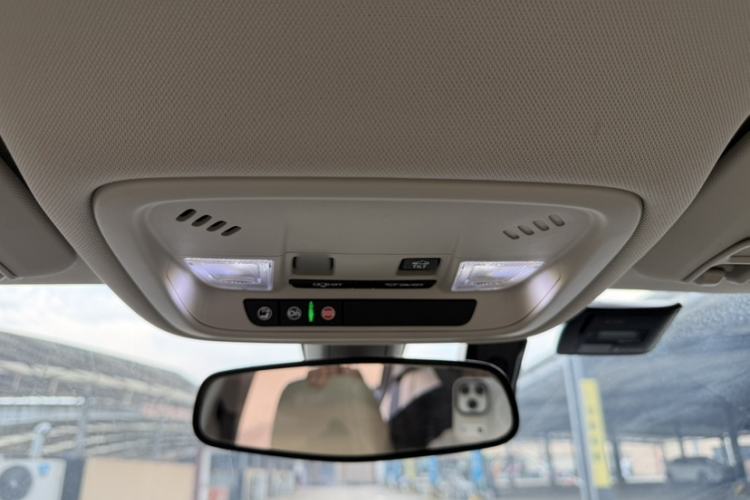 Used Buick Regal 2020 552T Elite Edition Interior 9