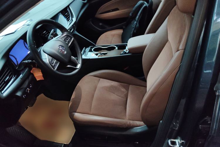 Used Buick Regal 2020 552T Luxury Version Left Front Seat