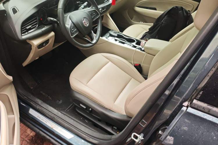 Used Buick Regal 2020 552T Elite Edition Left Front Seat