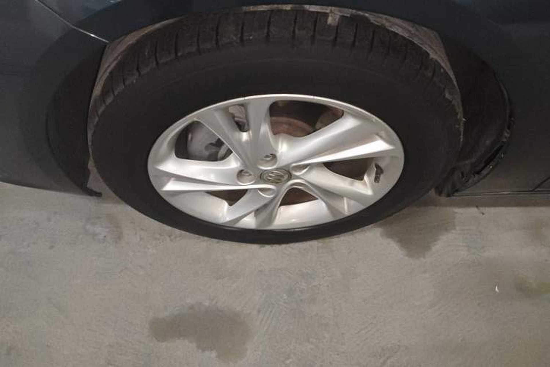 Used Buick Regal 2020 552T Elite Edition Left Front Wheel Hub
