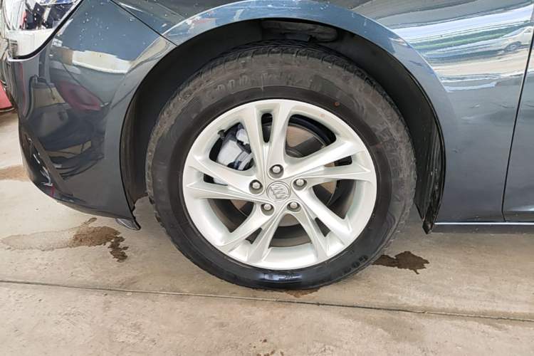 Used Buick Regal 2020 552T Elite Edition Left Front Wheel Hub
