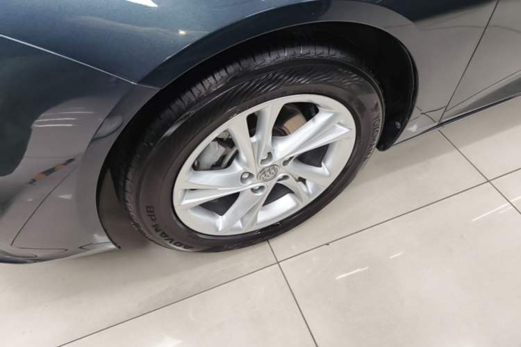 Used Buick Regal 2020 552T Elite Edition Left Front Wheel Hub