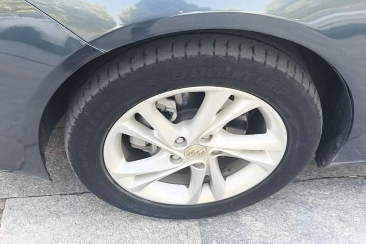 Used Buick Regal 2020 552T Elite Edition Left Front Wheel Hub