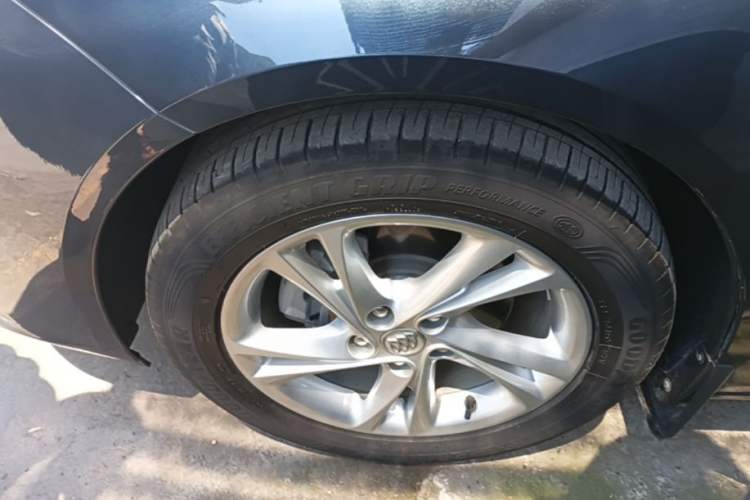 Used Buick Regal 2020 552T Elite Edition Left Front Wheel Hub