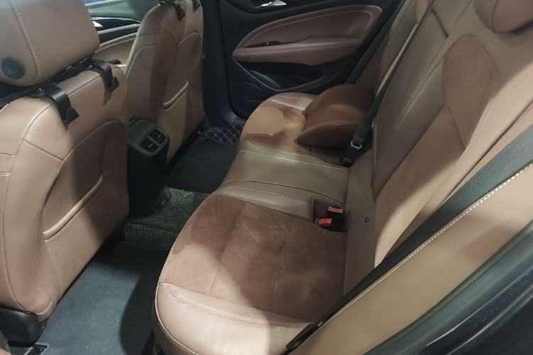 Used Buick Regal 2020 552T Luxury Version Left Rear Seat