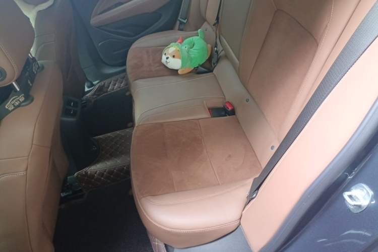 Used Buick Regal 2020 552T Luxury Version Left Rear Seat