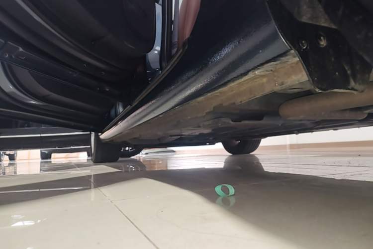 Used Buick Regal 2020 552T Luxury Version Left Side Sill