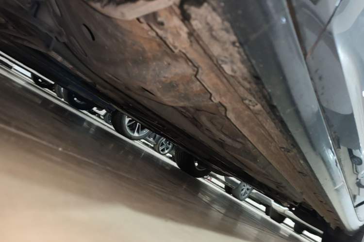 Used Buick Regal 2020 552T Luxury Version Left Side Sill