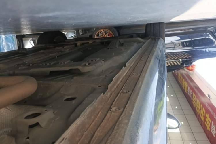 Used Buick Regal 2020 552T Luxury Version Left Side Sill