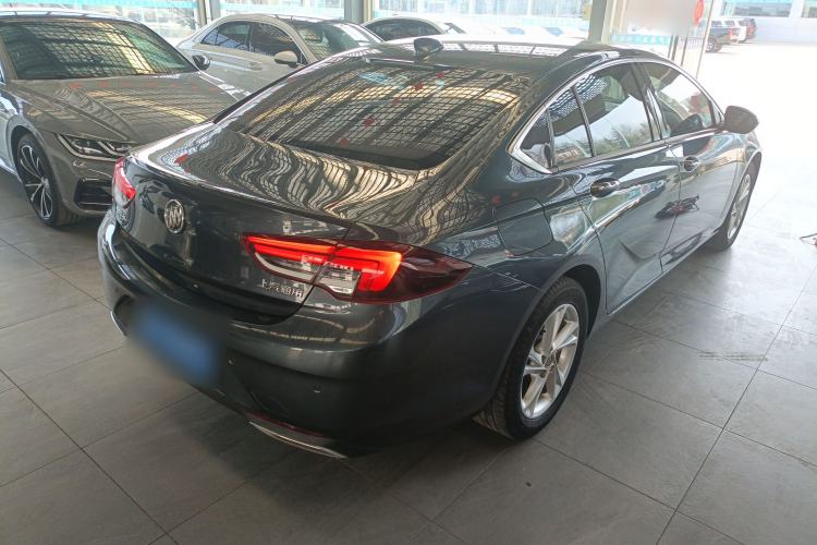Used Buick Regal 2020 552T Elite Edition Rear Right 45 Deg