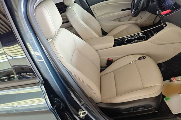 Used Buick Regal 2020 552T Elite Edition Right Front Seat