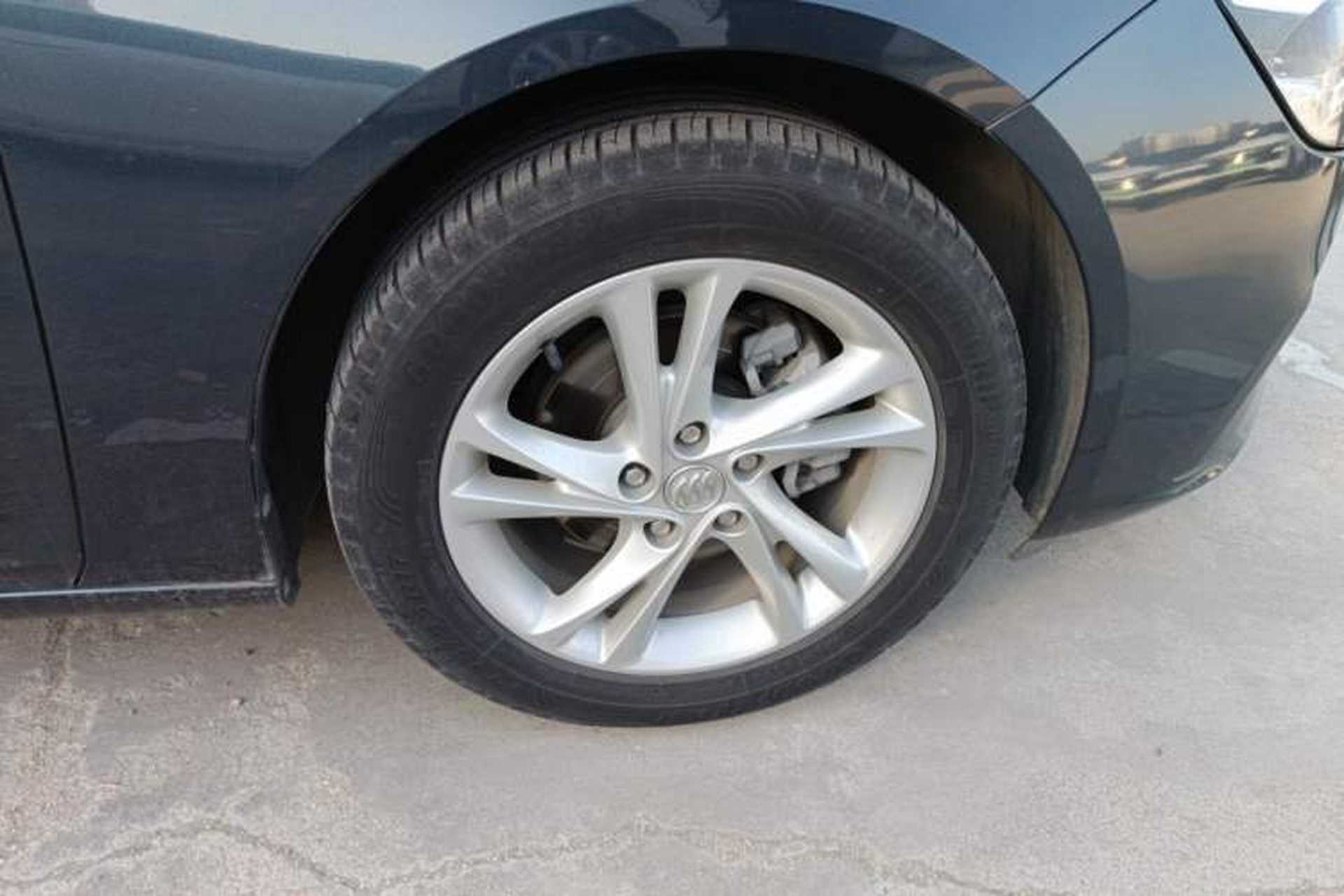 Used Buick Regal 2020 552T Elite Edition Right Front Wheel Hub