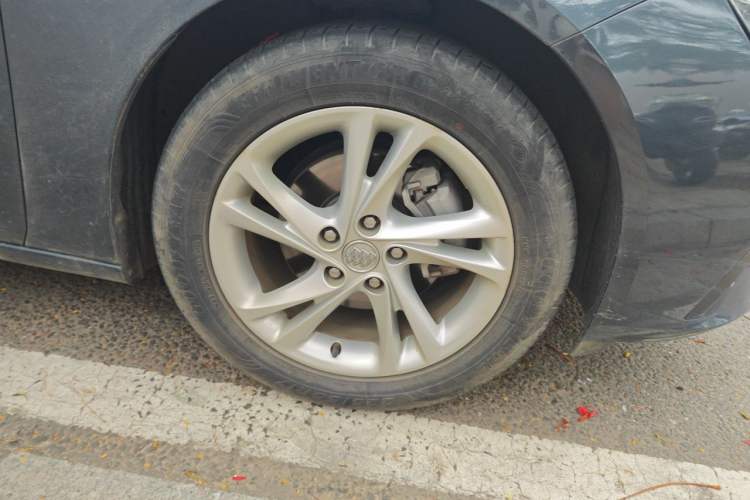 Used Buick Regal 2020 552T Luxury Version Right Front Wheel Hub