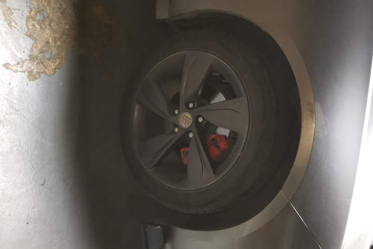Used Buick Regal 2020 GS 28T Elite Model Right Front Wheel Hub