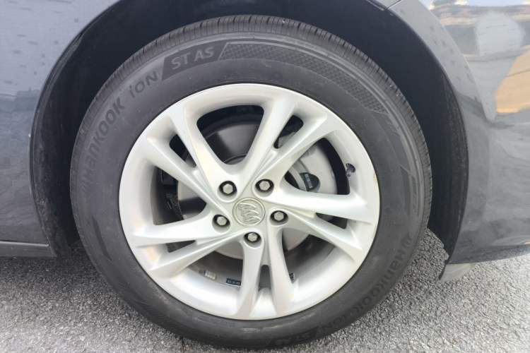 Used Buick Regal 2020 552T Luxury Version Right Front Wheel Hub