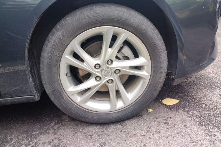 Used Buick Regal 2020 552T Luxury Version Right Front Wheel Hub