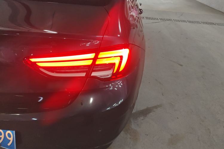 Used Buick Regal 2020 552T Elite Edition Right Rear Taillight
