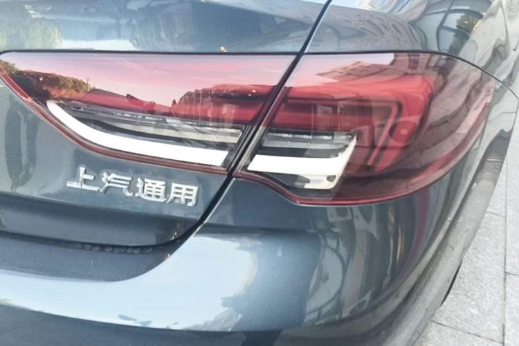 Used Buick Regal 2020 552T Elite Edition Right Rear Taillight