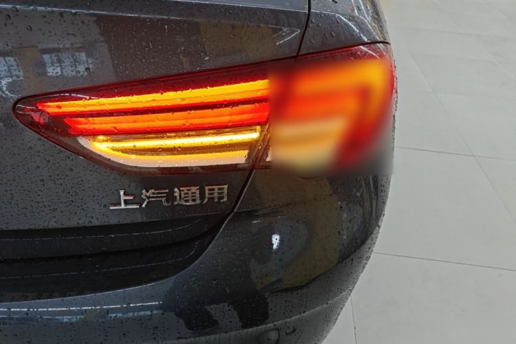 Used Buick Regal 2020 552T Luxury Version Right Rear Taillight
