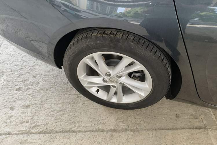 Used Buick Regal 2020 552T Luxury Version Right Rear Wheel Hub