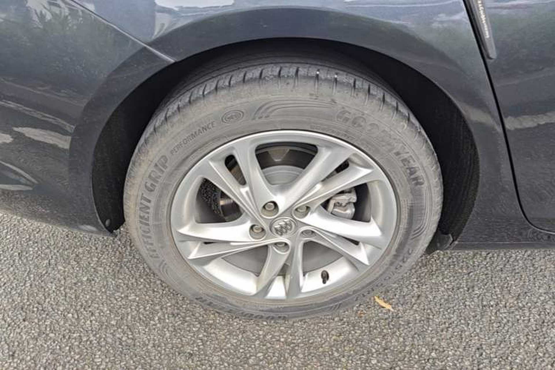 Used Buick Regal 2020 552T Elite Edition Right Rear Wheel Hub