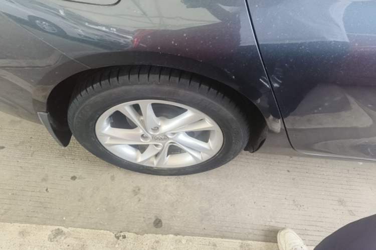 Used Buick Regal 2020 552T Elite Edition Right Rear Wheel Hub