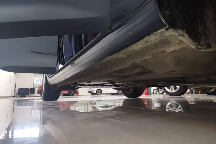Used Buick Regal 2020 552T Luxury Version Right Side Sill