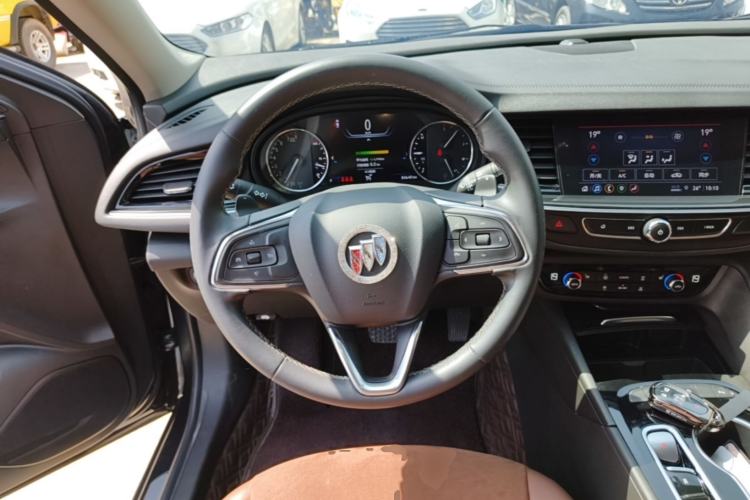 Used Buick Regal 2020 552T Luxury Version Steering Wheel