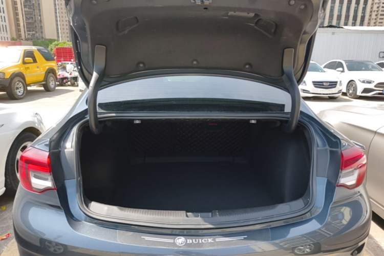 Used Buick Regal 2020 552T Luxury Version Trunk