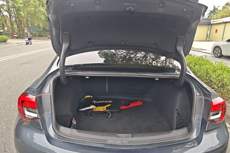 Used Buick Regal 2020 552T Elite Edition Trunk