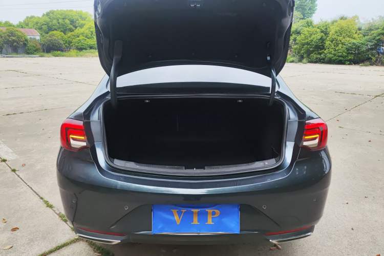 Used Buick Regal 2020 552T Elite Edition Trunk