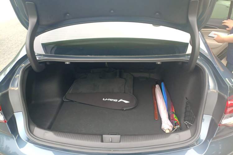 Used Buick Regal 2020 552T Elite Edition Trunk