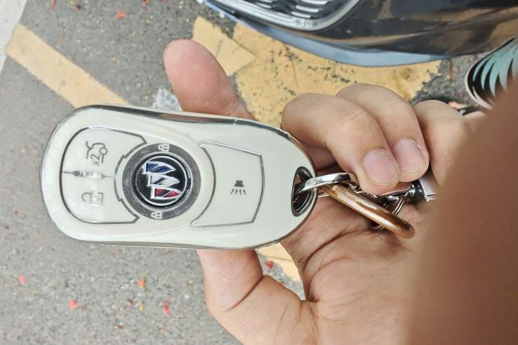Used Buick Regal 2020 552T Luxury Version Vehicle Key