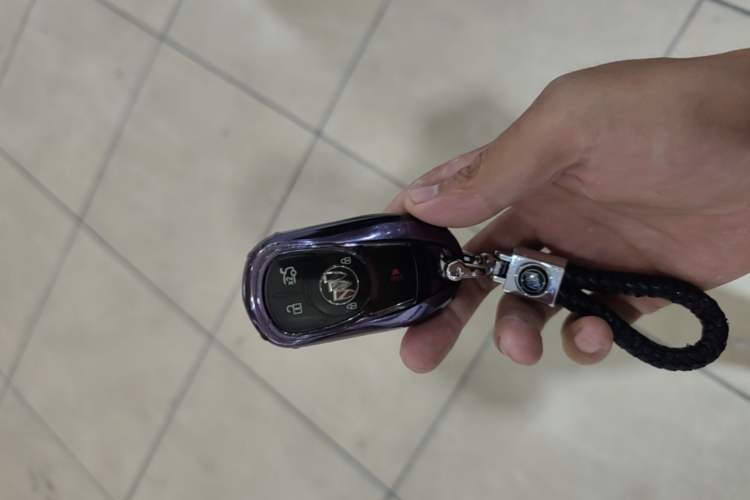 Used Buick Regal 2020 552T Luxury Version Vehicle Key