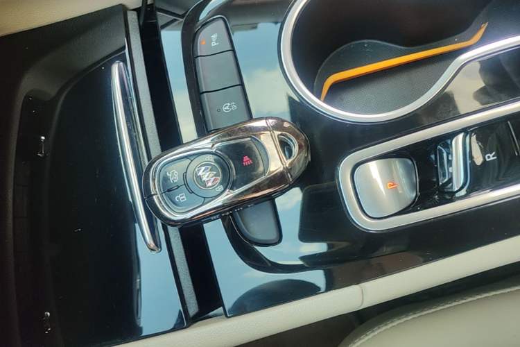 Used Buick Regal 2020 552T Elite Edition Vehicle Key
