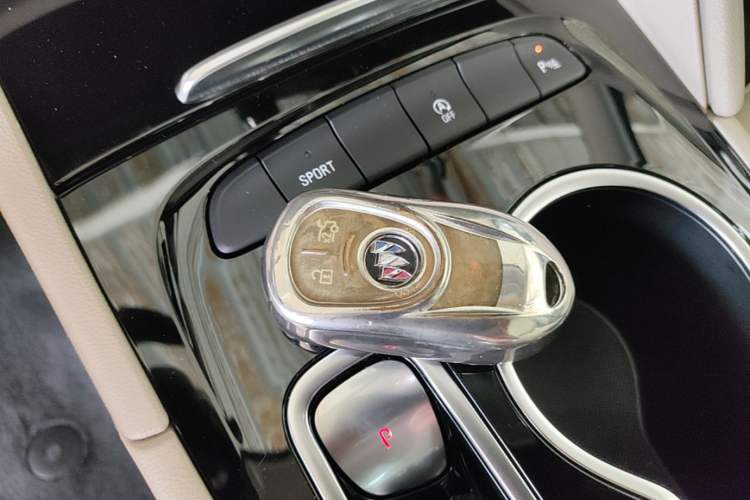Used Buick Regal 2020 552T Elite Edition Vehicle Key
