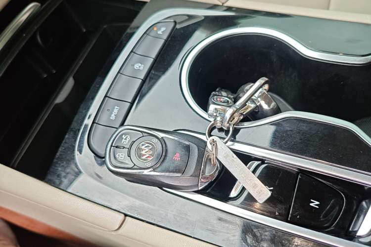 Used Buick Regal 2020 552T Elite Edition Vehicle Key
