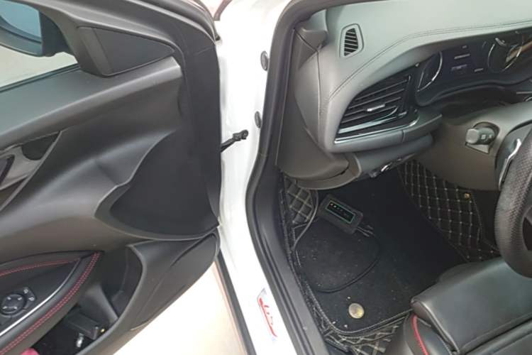 Used Buick Regal 2020 GS 28T Elite Model Driver Seat