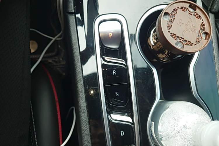 Used Buick Regal 2020 GS 28T Elite Model Gear Lever